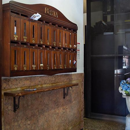 Appartamento Arbe, Zona Isola Milán Exterior foto